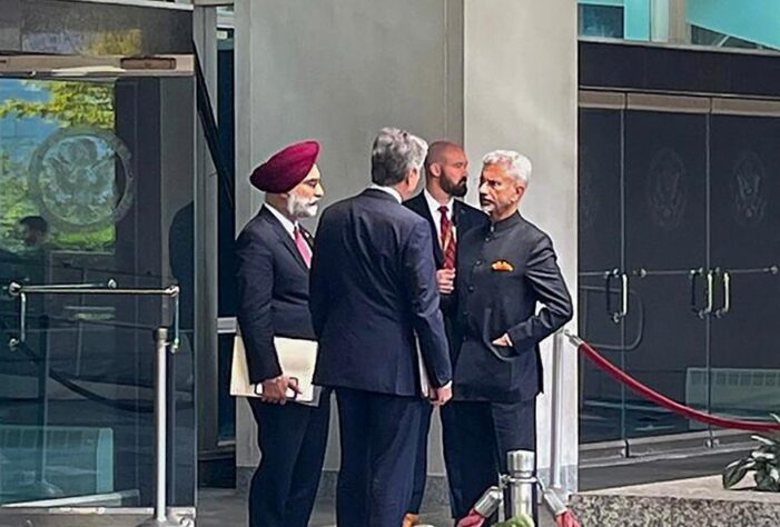ਜੈਸ਼ੰਕਰ ਨੇ ਵੀਜ਼ਾ ਵਿੱਚ ਦੇਰੀ ਦਾ ਮੁੱਦਾ ਬਲਿੰਕਨ ਕੋਲ ਉਠਾਇਆ ਜੈਸ਼ੰਕਰ ਨੇ ਵੀਜ਼ਾ ਵਿੱਚ ਦੇਰੀ ਦਾ ਮੁੱਦਾ ਬਲਿੰਕਨ ਕੋਲ ਉਠਾਇਆ