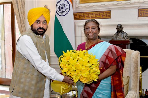 ਭਗਵੰਤ ਮਾਨ ਵੱਲੋਂ ਰਾਸ਼ਟਰਪਤੀ ਮੁਰਮੂ ਨਾਲ ਮੁਲਾਕਾਤ