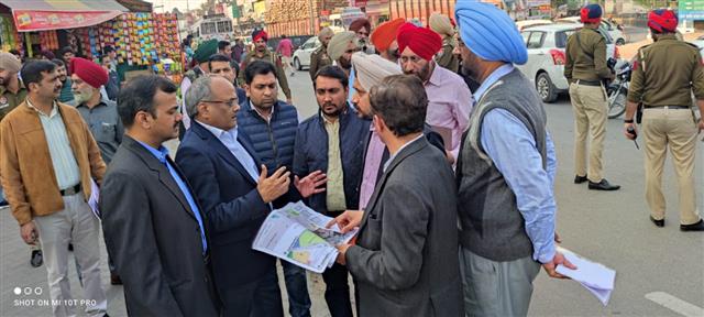 ਕੋਟਕਪੂਰਾ ਗੋਲੀ ਕਾਂਡ: ਫੋਰੈਂਸਿਕ ਟੀਮ ਤੇ ਜਾਂਚ ਅਧਿਕਾਰੀਆਂ ਨੇ ਮੌਕੇ ਦਾ ਦੌਰਾ ਕੀਤਾ