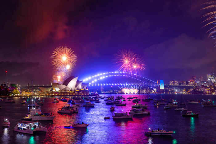 Sydney New Year’s Eve 2022 – 9pm Calling Country display