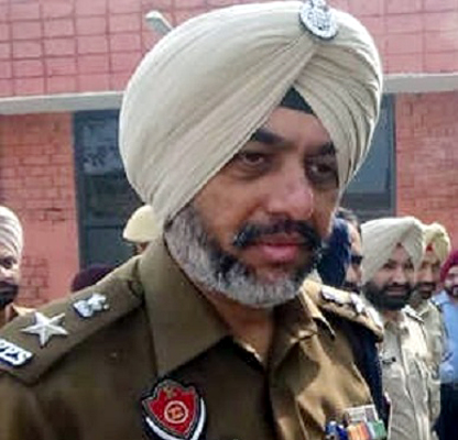 ਤਿਰੰਗੇ ਦਾ ਸਨਮਾਨ ਸਭ ਤੋਂ ਵੱਧ ਸਿੱਖ ਕਰਦੇ ਹਨ ਤੇ ਮਾਮਲੇ ਨੂੰ ਗ਼ਲਤ ਰੰਗਤ ਦਿੱਤੀ ਜਾ ਰਹੀ ਹੈ: ਗਰੇਵਾਲ ਤਿਰੰਗੇ ਦਾ ਸਨਮਾਨ ਸਭ ਤੋਂ ਵੱਧ ਸਿੱਖ ਕਰਦੇ ਹਨ ਤੇ ਮਾਮਲੇ ਨੂੰ ਗ਼ਲਤ ਰੰਗਤ ਦਿੱਤੀ ਜਾ ਰਹੀ ਹੈ: ਗਰੇਵਾਲ