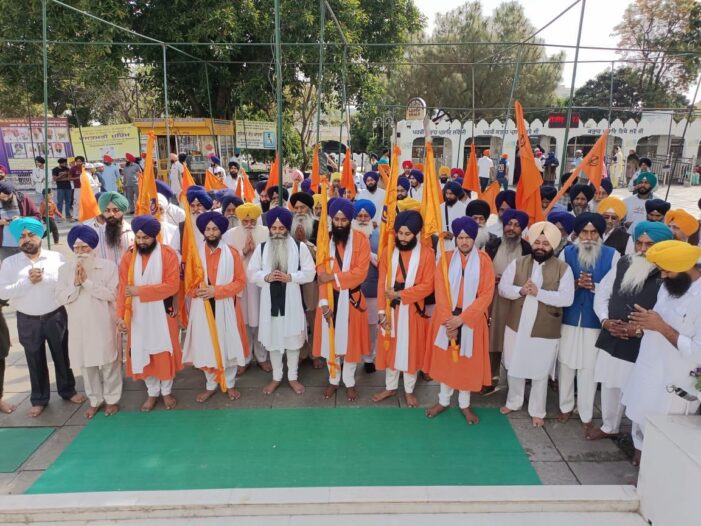 ਪੰਜਾਬ ਤੇ ਕੇਂਦਰ ਸਰਕਾਰਾਂ ਨੇ ਸਾਂਝੇ ਲੁਕਵੇਂ ਏਜੰਡੇ ਤਹਿਤ ਸੂਬੇ ਅੰਦਰ ਸੁਰੱਖਿਆ ਬਲਾਂ ਦੀ ਗਿਣਤੀ ਵਧਾਈ: ਧਾਮੀ ਪੰਜਾਬ ਤੇ ਕੇਂਦਰ ਸਰਕਾਰਾਂ ਨੇ ਸਾਂਝੇ ਲੁਕਵੇਂ ਏਜੰਡੇ ਤਹਿਤ ਸੂਬੇ ਅੰਦਰ ਸੁਰੱਖਿਆ ਬਲਾਂ ਦੀ ਗਿਣਤੀ ਵਧਾਈ: ਧਾਮੀ