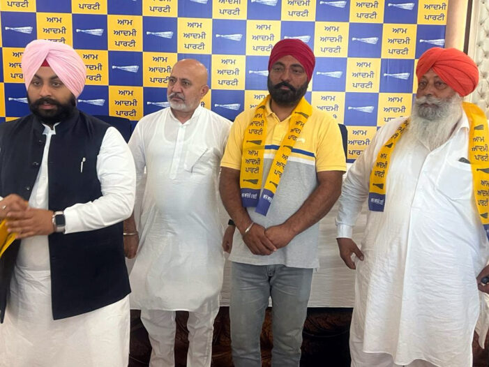 ਜਲੰਧਰ ਸਿਟੀ ’ਚ 200 ਪਰਿਵਾਰ ‘ਆਪ’ ’ਚ ਸ਼ਾਮਲ