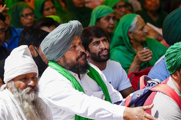 ਬ੍ਰਿਜ ਭੂਸ਼ਨ ਖ਼ਿਲਾਫ਼ ਦਿੱਲੀ ਪੁਲੀਸ ਨੇ ਵਿਸ਼ੇਸ਼ ਜਾਂਚ ਟੀਮ ਕਾਇਮ ਕੀਤੀ ਬ੍ਰਿਜ ਭੂਸ਼ਨ ਖ਼ਿਲਾਫ਼ ਦਿੱਲੀ ਪੁਲੀਸ ਨੇ ਵਿਸ਼ੇਸ਼ ਜਾਂਚ ਟੀਮ ਕਾਇਮ ਕੀਤੀ