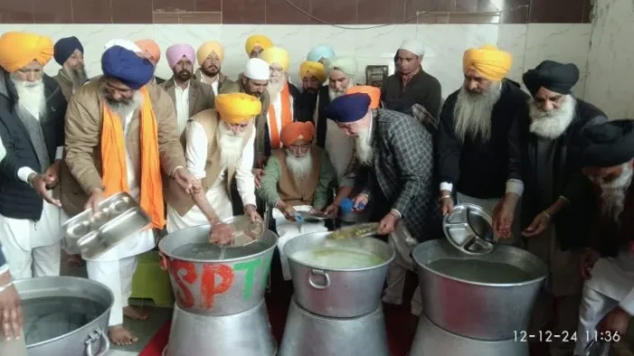ਸੁਖਦੇਵ ਸਿੰਘ ਢੀਂਡਸਾ ਨੇ ਤਖ਼ਤ ਸ੍ਰੀ ਦਮਦਮਾ ਸਾਹਿਬ ਵਿਖੇ ਕੀਤੀ ਸੇਵਾ