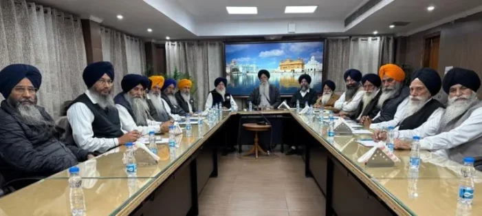 ਸੁਖਬੀਰ ਬਾਦਲ ’ਤੇ ਹੋਏ ਹਮਲੇ ਦੀ ਜਾਂਚ ਲਈ ਸ਼੍ਰੋਮਣੀ ਕਮੇਟੀ ਵੱਲੋਂ ਕਮੇਟੀ ਕਾਇਮ