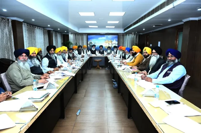 ਧਾਮੀ ਦੇ ਅਸਤੀਫ਼ੇ ਉੱਤੇ ਚਰਚਾ ਲਈ ਸ਼੍ਰੋਮਣੀ ਕਮੇਟੀ ਦੀ ਅੰਤਰਿੰਗ ਕਮੇਟੀ ਦੀ ਬੈਠਕ ਜਾਰੀ