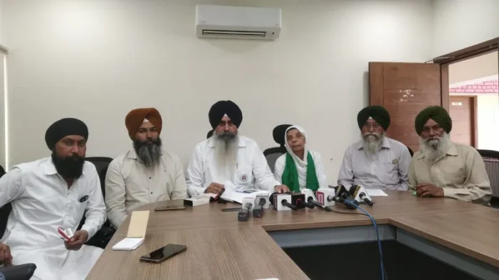 ਮੋਰਚੇ ’ਤੇ ਚੱਲ ਰਹੇ ਅਖੰਡ ਪਾਠ ਦੀ ਬੇਅਦਬੀ ਕਰਨ ਵਾਲਿਆਂ ਖ਼ਿਲਾਫ਼ ਕਾਰਵਾਈ ਮੰਗੀ