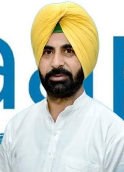 ‘ਆਪ’ ਵਿਧਾਇਕ ਕੁਲਵੰਤ ਬਾਜ਼ੀਗਰ ਅਤੇ ਦੋ ਪੁੱਤਰਾਂ ਖਿਲਾਫ਼ ਅਗਵਾ ਦਾ ਕੇਸ ਦਰਜ ‘ਆਪ’ ਵਿਧਾਇਕ ਕੁਲਵੰਤ ਬਾਜ਼ੀਗਰ ਅਤੇ ਦੋ ਪੁੱਤਰਾਂ ਖਿਲਾਫ਼ ਅਗਵਾ ਦਾ ਕੇਸ ਦਰਜ