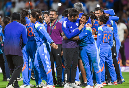 Indian Women’s Cricket Team Receives Hero’s Welcome in Delhi Ahead of Meeting with PM Modi