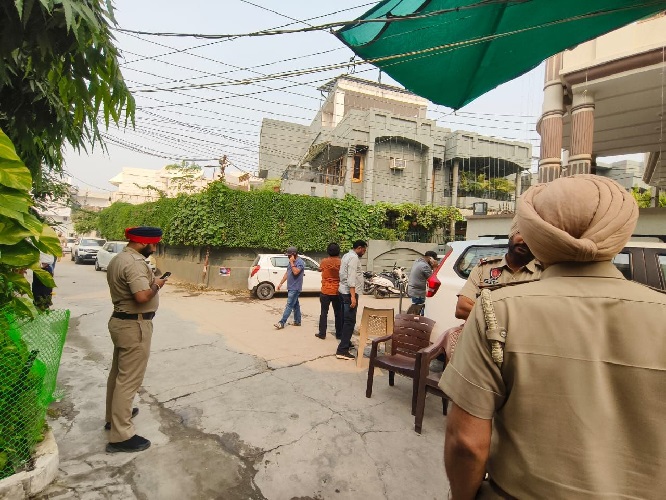 ਸੀ.ਬੀ.ਆਈ. ਵੱਲੋਂ ਪਟਿਆਲਾ ’ਚ ਬੀ ਐਚ ਪ੍ਰਾਪਰਟੀਜ਼ ਦੇ ਮਾਲਕ ਦੇ ਘਰ ’ਤੇ ਛਾਪਾ ਸੀ.ਬੀ.ਆਈ. ਵੱਲੋਂ ਪਟਿਆਲਾ ’ਚ ਬੀ ਐਚ ਪ੍ਰਾਪਰਟੀਜ਼ ਦੇ ਮਾਲਕ ਦੇ ਘਰ ’ਤੇ ਛਾਪਾ