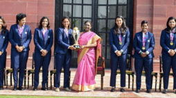 ਮਹਿਲਾ ਕ੍ਰਿਕਟ ਟੀਮ ਨੌਜਵਾਨਾਂ ਲਈ ਆਦਰਸ਼ ਬਣੀ: ਮੁਰਮੂ