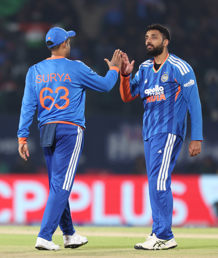 3rd T20I: Abhishek, Varun Star as India Beat South Africa by Seven Wickets, Take 2–1 Series Lead 3rd T20I: Abhishek, Varun Star as India Beat South Africa by Seven Wickets, Take 2–1 Series Lead
