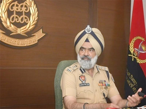 ਰਿਸ਼ਵਤਖੋਰੀ ਮਾਮਲਾ: ਮੁਅੱਤਲ ਡੀਆਈਜੀ ਭੁੱਲਰ ਵੱਲੋਂ ਬੈਂਕ ਖਾਤਿਆਂ ਤੋਂ ਰੋਕ ਹਟਾਉਣ ਦੀ ਮੰਗ