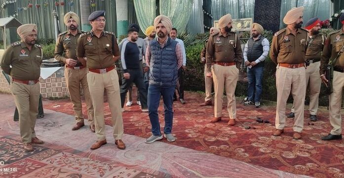 ਸਰਪੰਚ ਕਤਲ ਮਾਮਲੇ ’ਚ ਡੀ ਐੱਸ ਪੀ ਅਤੇ ਐੱਸ ਐੱਚ ਓ ਮੁਅੱਤਲ